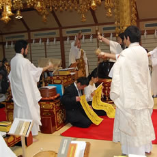 今年は2名の信徒に行堂で書かれたお曼荼羅を授与