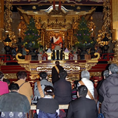 総本山身延山久遠寺で日蓮大聖人に新年のご挨拶